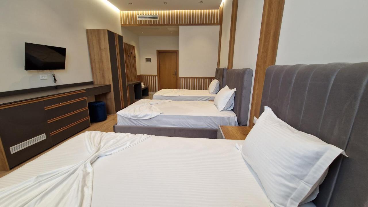 Hotel Colis Kamez Esterno foto