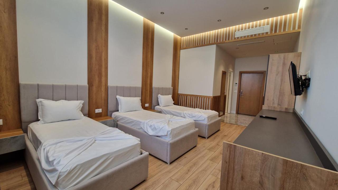 Hotel Colis Kamez Esterno foto