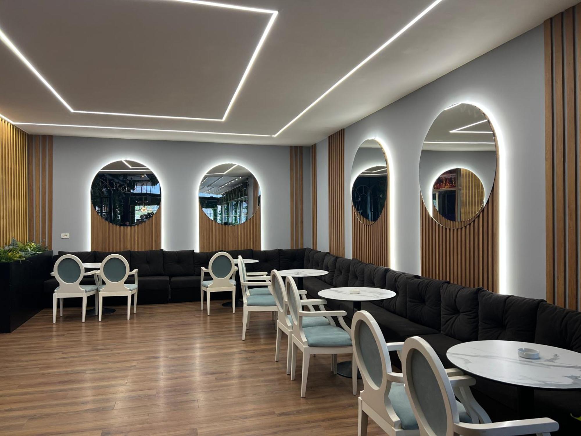 Hotel Colis Kamez Esterno foto
