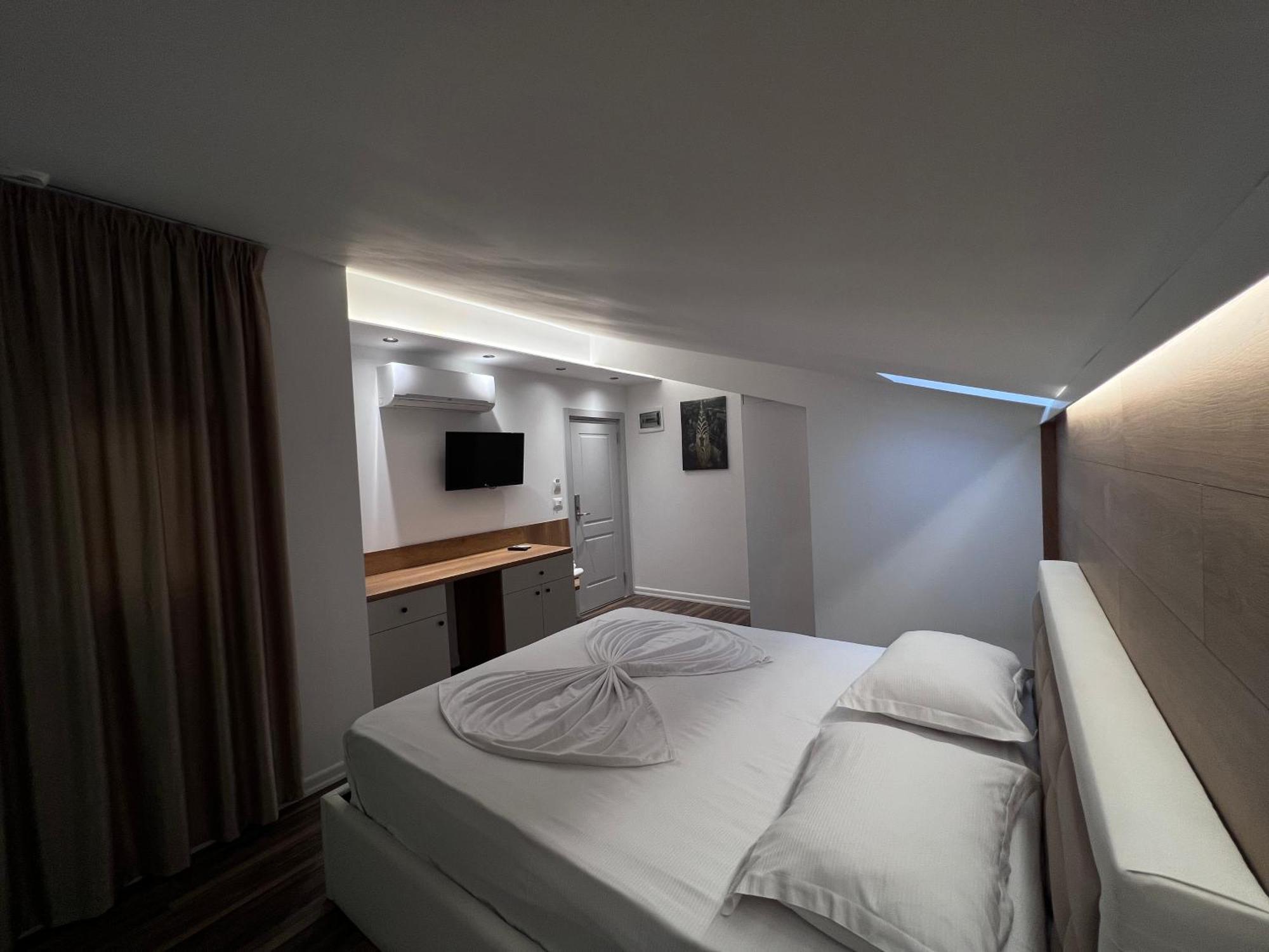 Hotel Colis Kamez Esterno foto