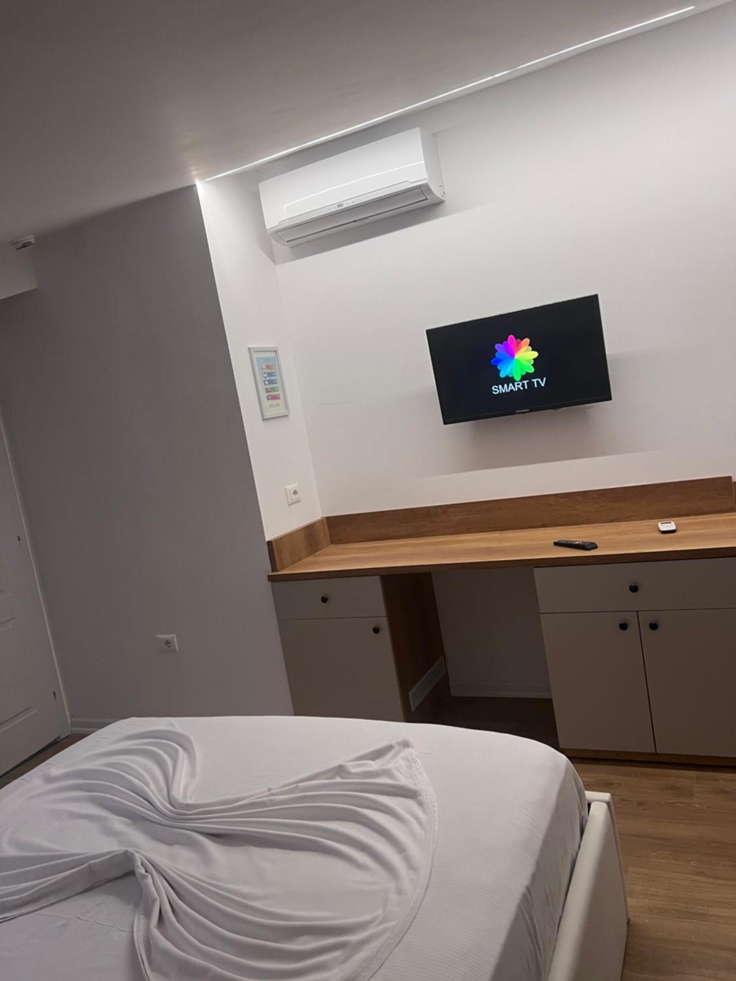 Hotel Colis Kamez Esterno foto