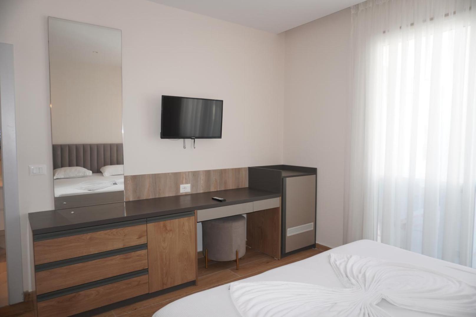 Hotel Colis Kamez Esterno foto