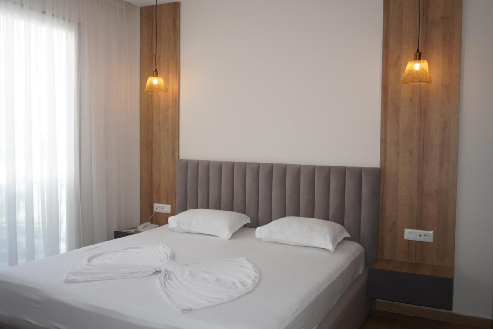 Hotel Colis Kamez Esterno foto