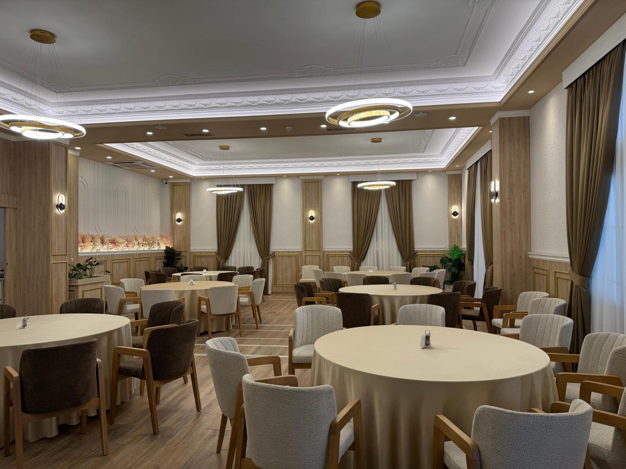 Hotel Colis Kamez Esterno foto